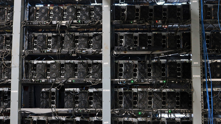 Bitcoin Halving Is Coming and Only the Most Efficient Miners Will Survive