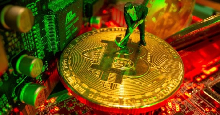Bitcoin miners’ earnings hit lowest level since April amid $7,000 price drop