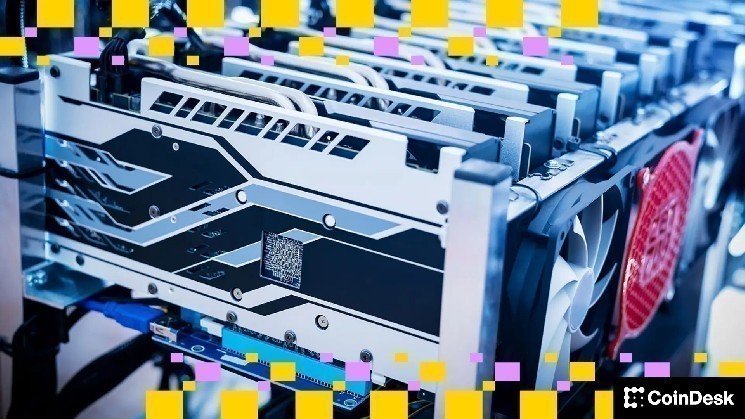 Bitcoin miners continue to face dwindling profits despite lower competition, JPMorgan says