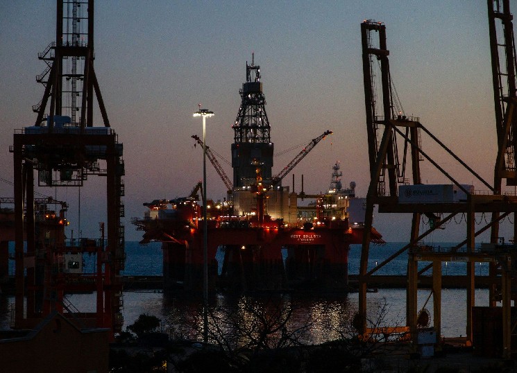 Here is what $100 oil means for Bitcoin network